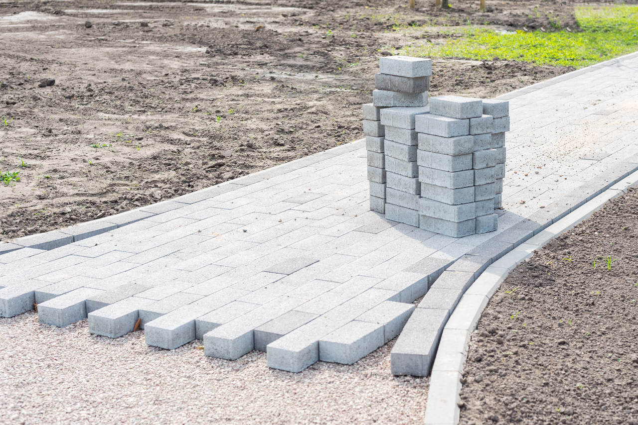 The most common mistakes made when laying paving stones