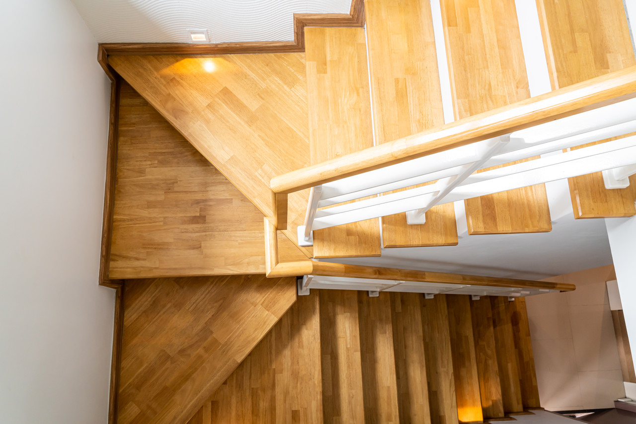 Durable and solid stairs. Which wood to choose?
