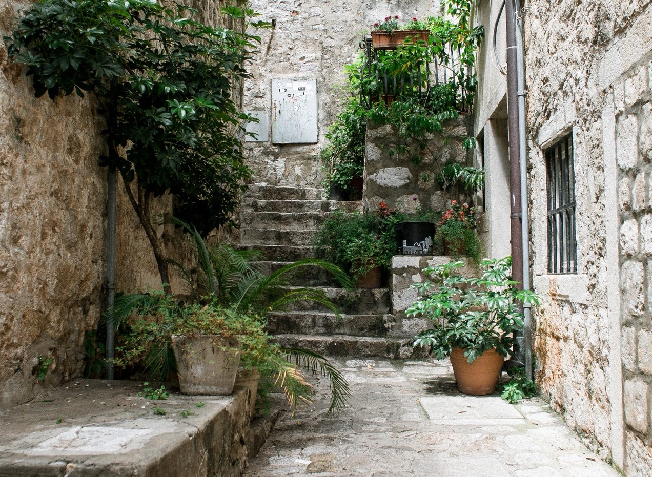 Stairs of cobblestones – arrangement proposals